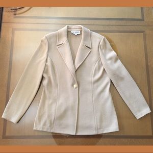 St. John Basics Beige Knit Jacket, size 10/12